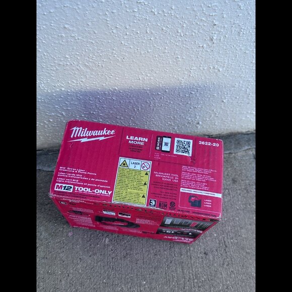 Milwaukee M12 Green Laser Cross Line & Plumb Points Level 3622-20 - Picture 5 of 6